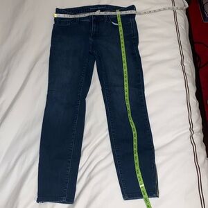 Banana Republic stretchable skinny blue jeans with ankle zipper Size 29